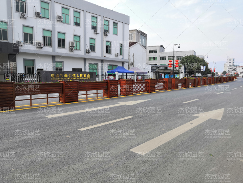 道路花箱護(hù)欄尺寸多少？選什么顏色好看？