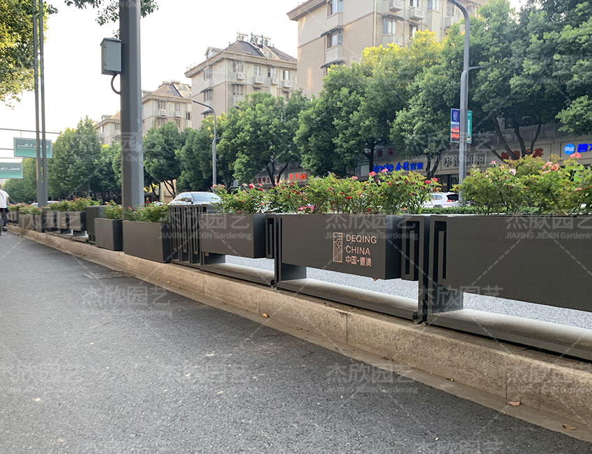 鍍鋅板花箱在戶外使用多久？