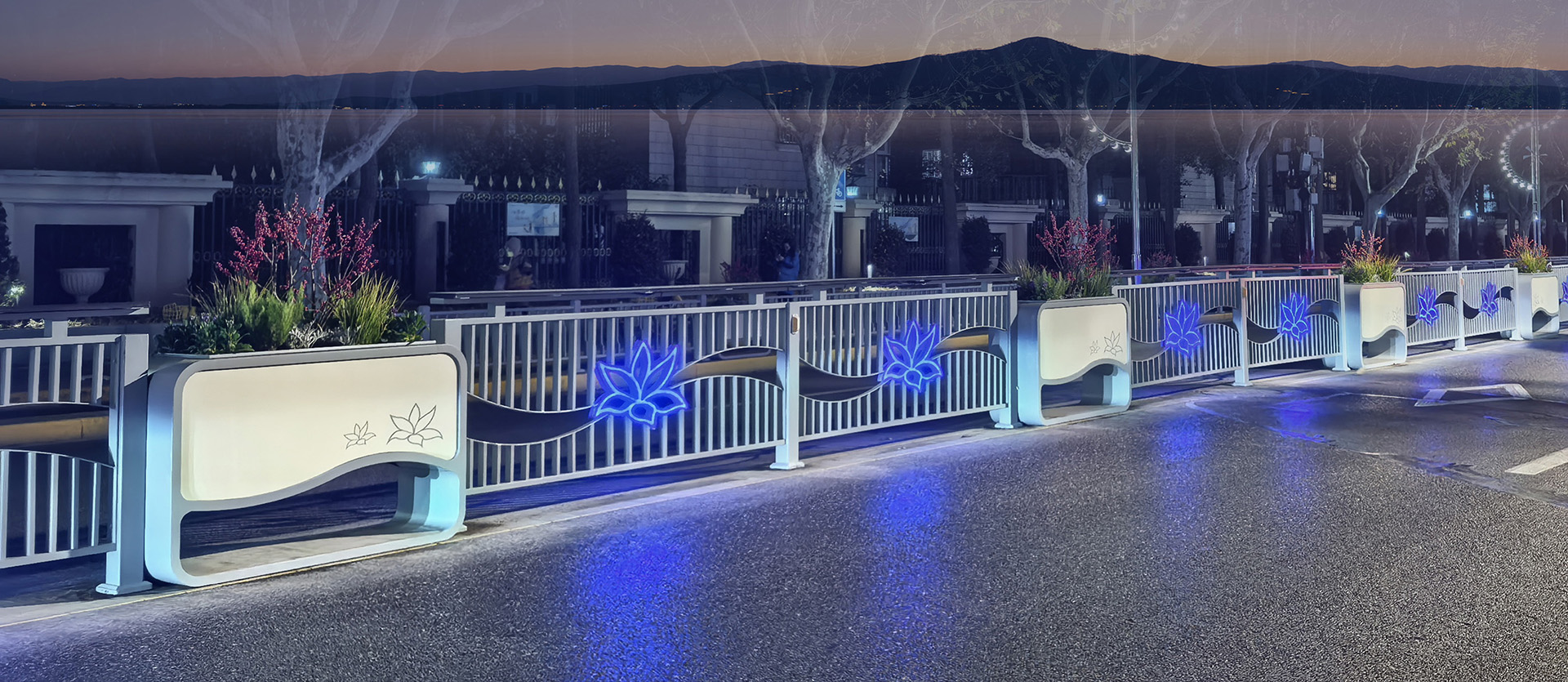 市政道路隔離花箱護(hù)欄案例展示-杰欣園藝-花箱優(yōu)質(zhì)制造商 - 道路隔離花箱案例